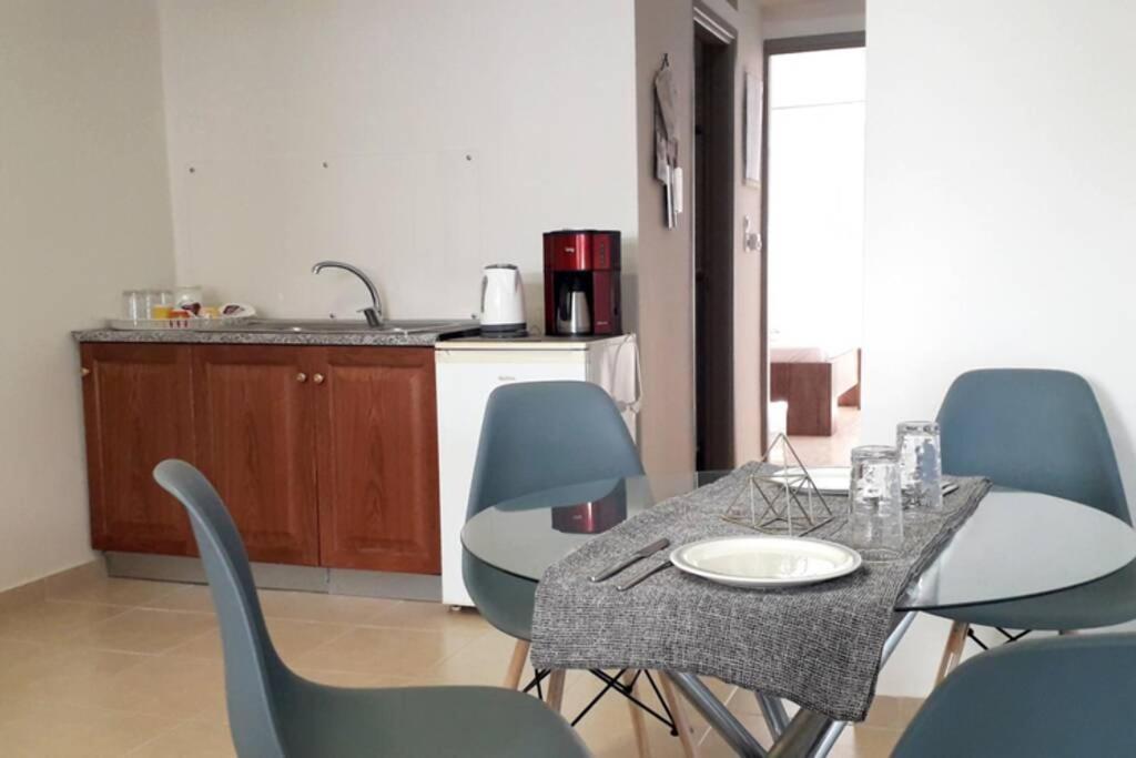 カラマタStylish River Flat, Near The Center And The Beachアパートメント エクステリア 写真
